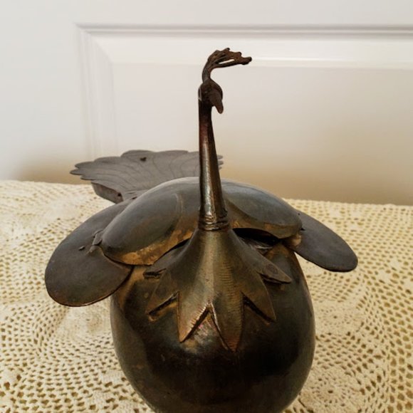 Peacock Shaped Brass Betel Nut Box - Picture 12 of 12